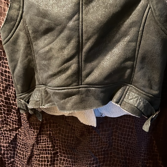 Guess Vest - Picture 5 of 11